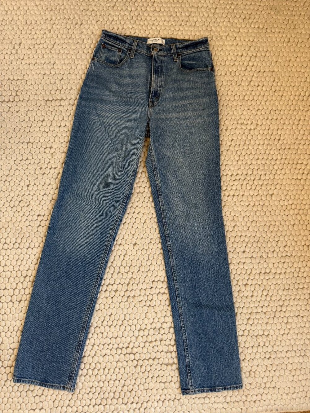 Abercrombie & Fitch 90s Straight Ultra High Rise Jeans size 28 / US 6 XL Length